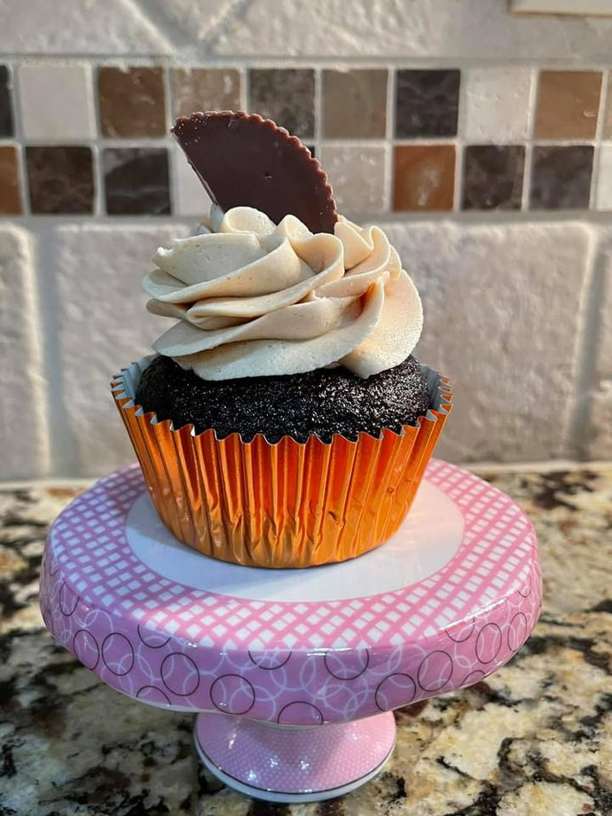 Chocolate Peanut Butter Cupcake